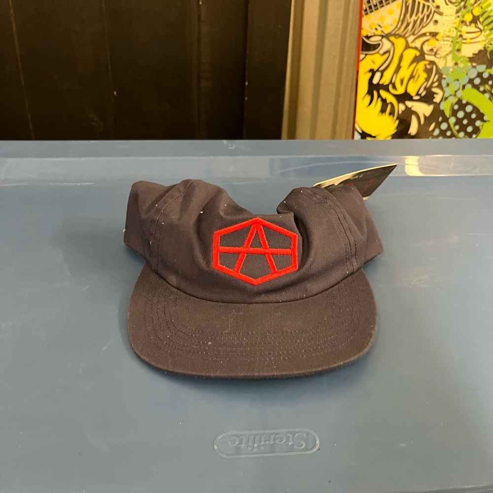 Andrew Reynolds RVCA hat new